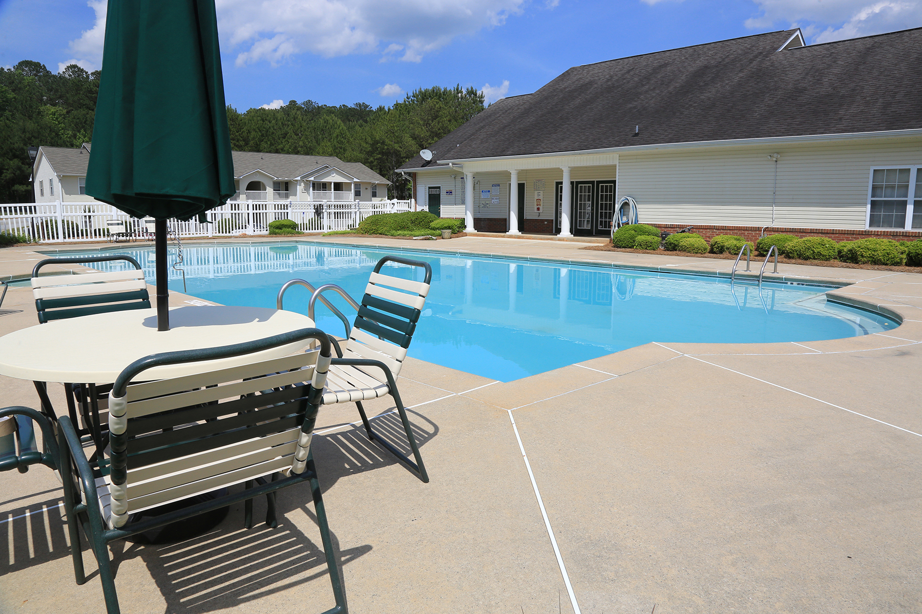 Ashton Pointe The Multifamily Advisory Group at Cushman & Wakefield